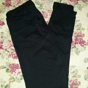 NWOT AEO Black Sateen Jegging 12L
